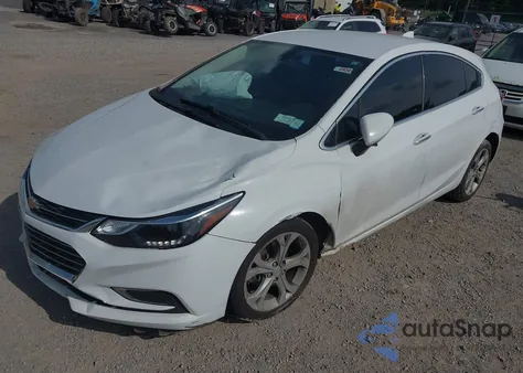 2018 Chevrolet Cruze Premier Auto z USA, uszkodzony, nr VIN 3G1BF6SM3JS651748